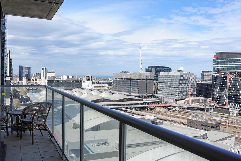 Anchor On Spencer Apartment Melbourne Exterior photo