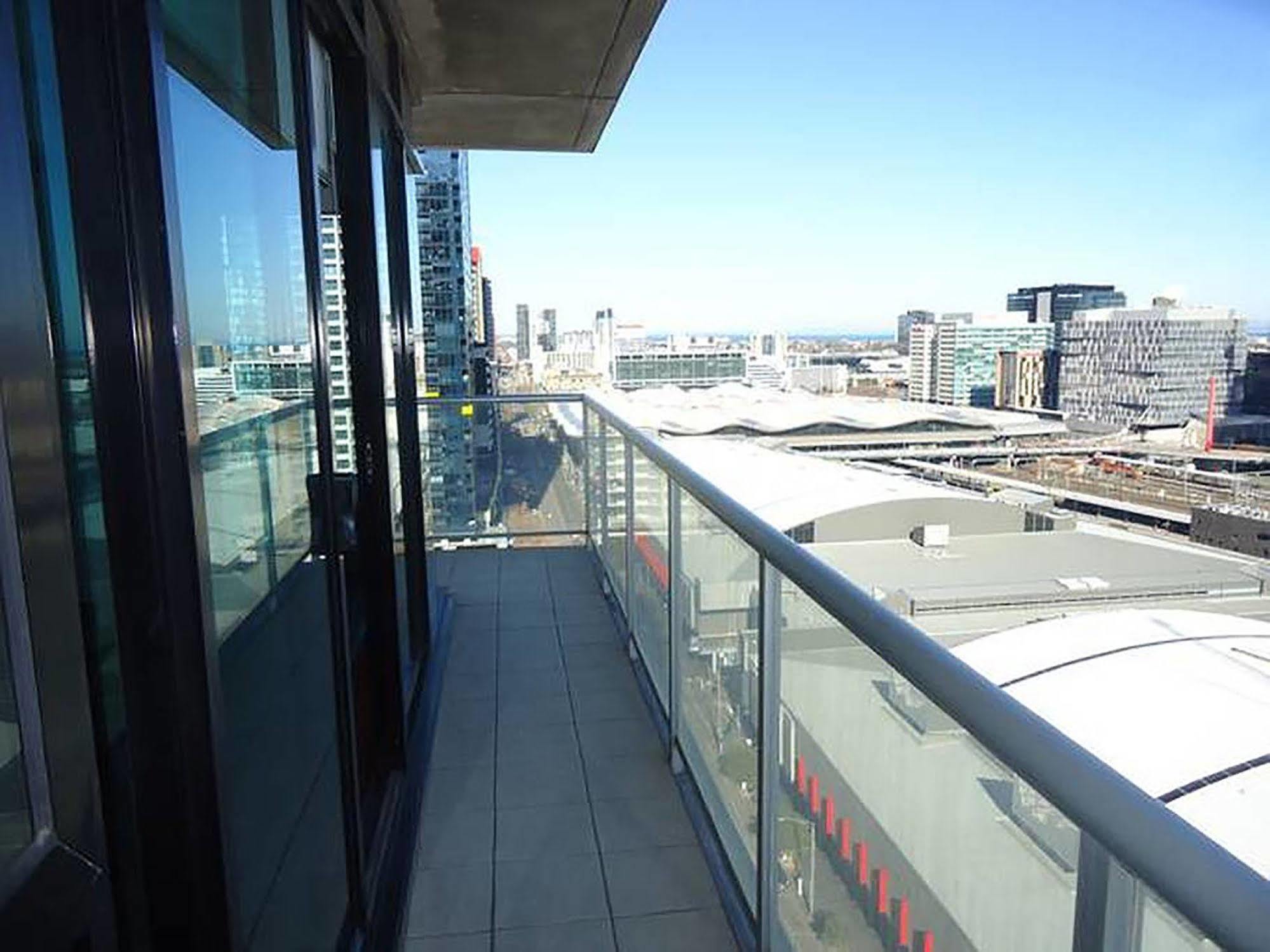 Anchor On Spencer Apartment Melbourne Exterior photo